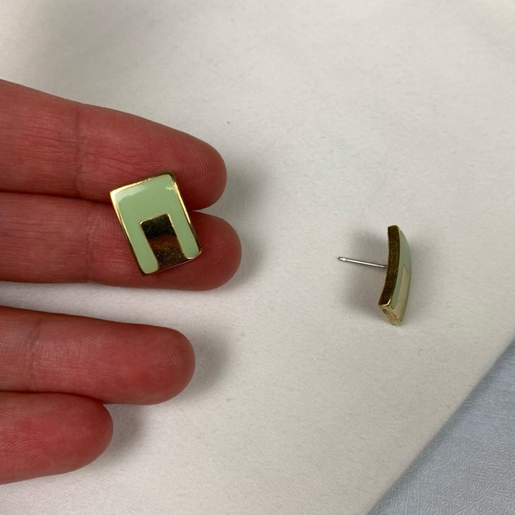 Vintage Green Enamel Gold Rectangle Stud Earrings - Picture 8 of 11